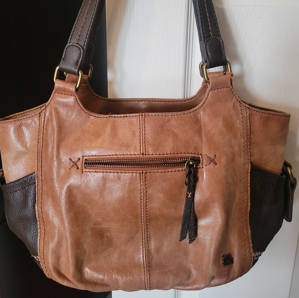 the Sak two toned brown leather shoulder bag